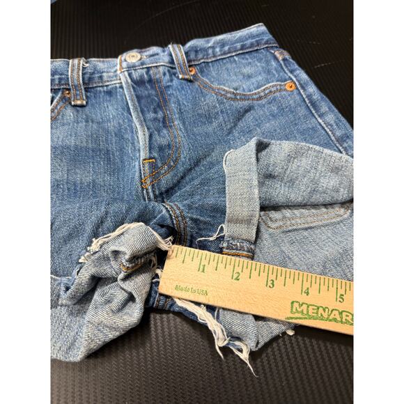 Levi’s White Oak Cone Denim Shorts Size 25 Cut-Off Mini Shorts 2.5 Inch - Picture 5 of 12